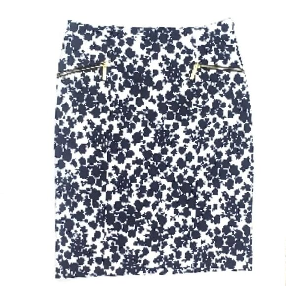 MICHAEL Michael Kors Dresses & Skirts - MICHAEL MICHAEL KORS Skirt